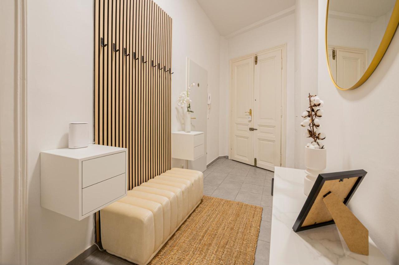 Charming Apt Perfect For 4-6 Tram, Self-Checkin 维也纳 外观 照片